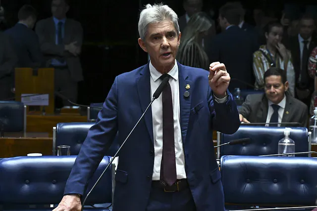 Rolim de Moura inicia construção de ponte de concreto na Linha 200