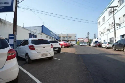 Prefeitura de Porto Velho inicia nova sinalização horizontal e vertical na rua Irmã Capelli