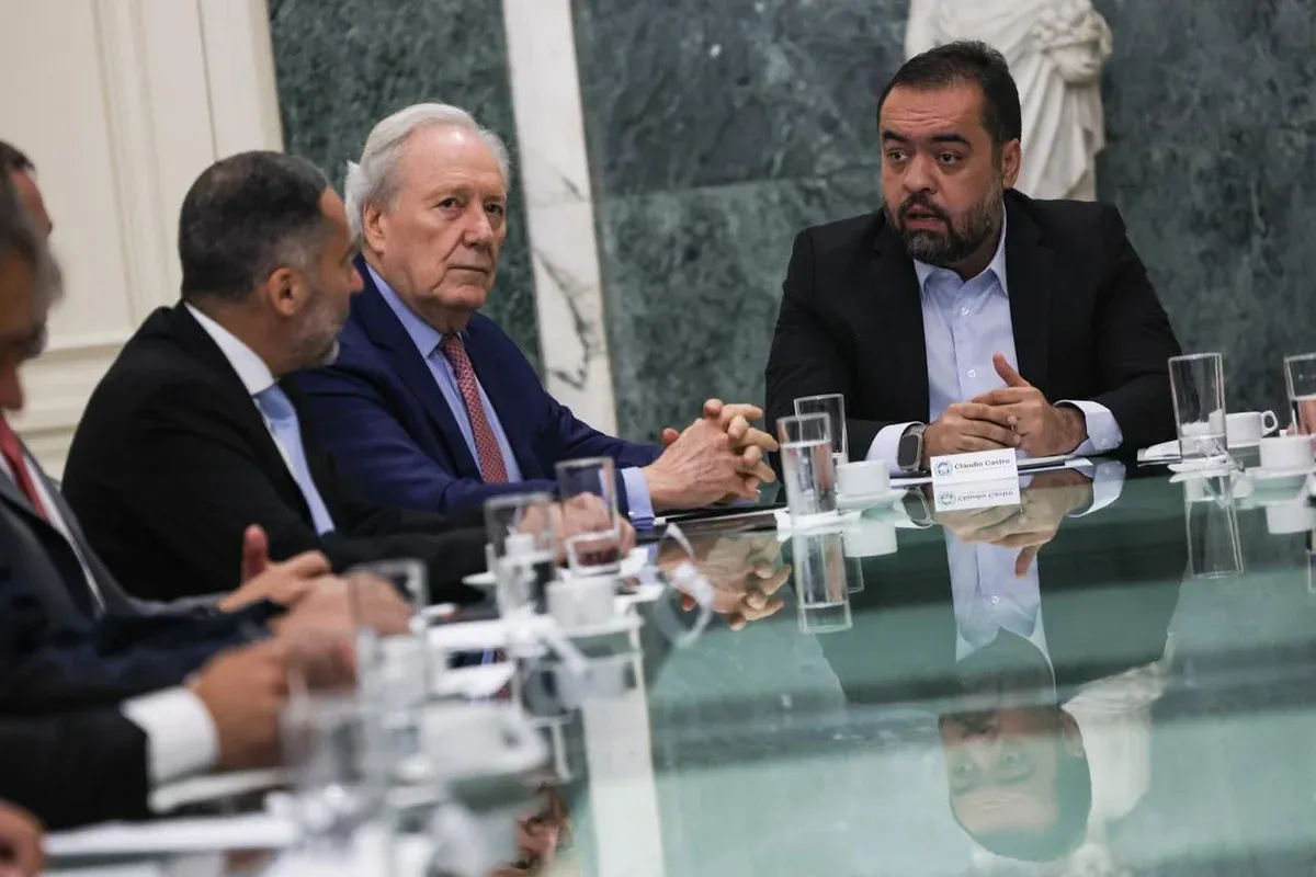 Castro e Lewandowski anunciam criação de escritório emergencial após megaoperação contra o CV