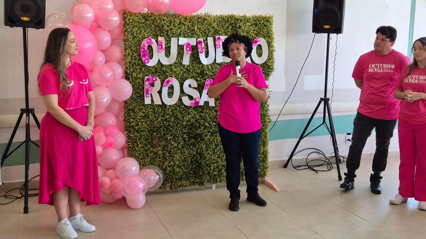 Sílvia Cristina participa de ação do Outubro Rosa no Hospital de Amor em Porto Velho