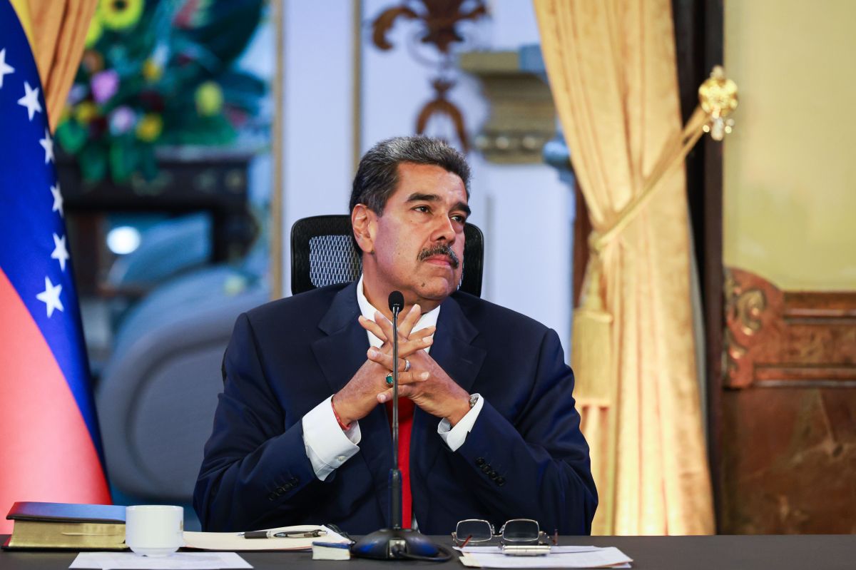 China pede que EUA garantam segurança e libertem Nicolás Maduro