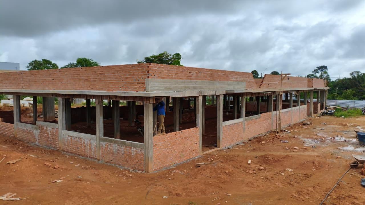 Com recursos da deputada Sílvia Cristina, obras da UBS em Buritis já atingem 45%