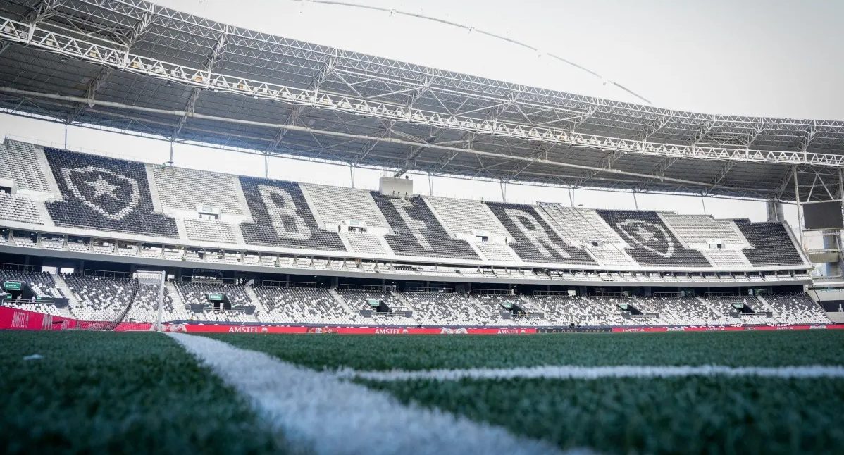 Botafogo x Flamengo: veja escalações e onde assistir ao clássico do Carioca