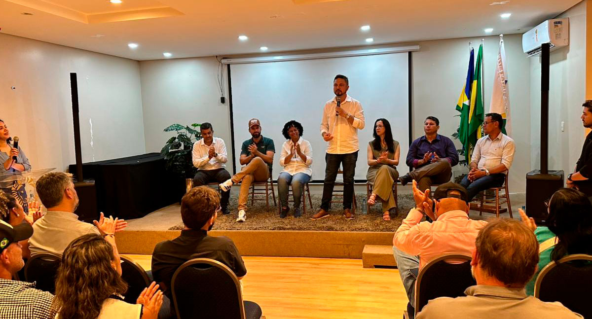 Pré-candidato a Deputado Federal Jônatas França reúne grandes lideranças políticas de Ji-Paraná