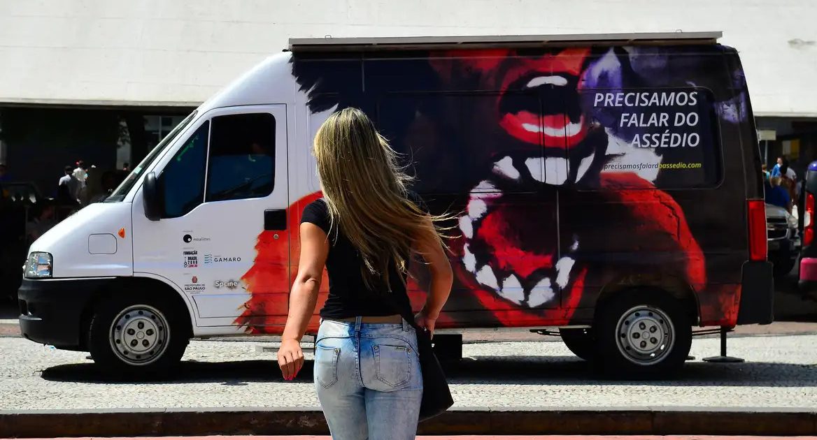 Assédio no trabalho: veja como reunir provas para denunciar o crime