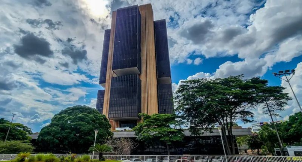 Banco Central reduz Selic para 14,75% ao ano após dois anos sem cortes