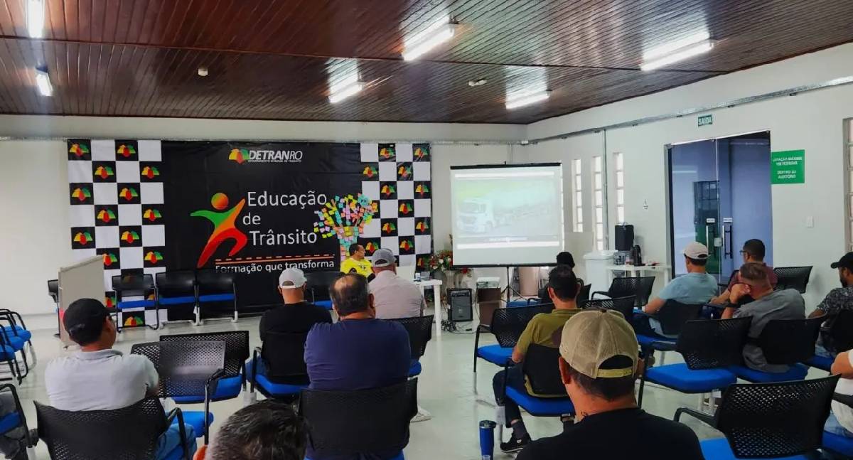 Capacitação qualifica condutores de transporte de carga indivisível em Rondônia