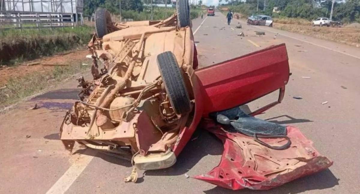 Colisão frontal entre Uno e Polo deixa um morto e três feridos na BR-421