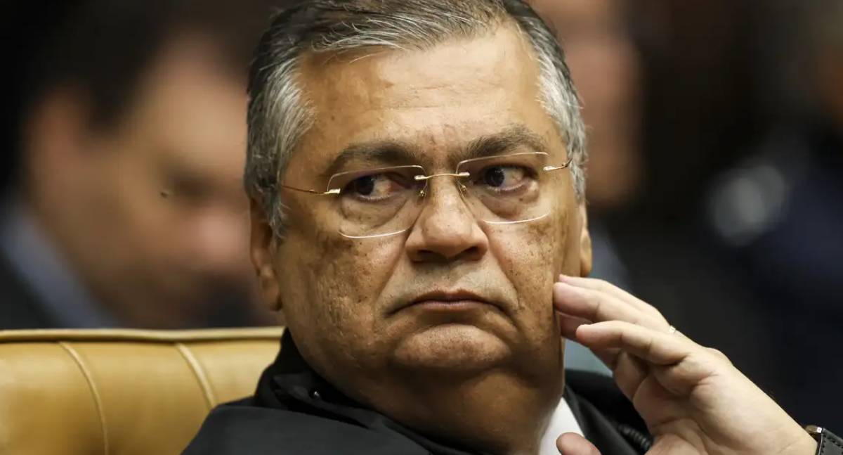 Dino acaba com a aposentadoria compulsória como punição a juízes