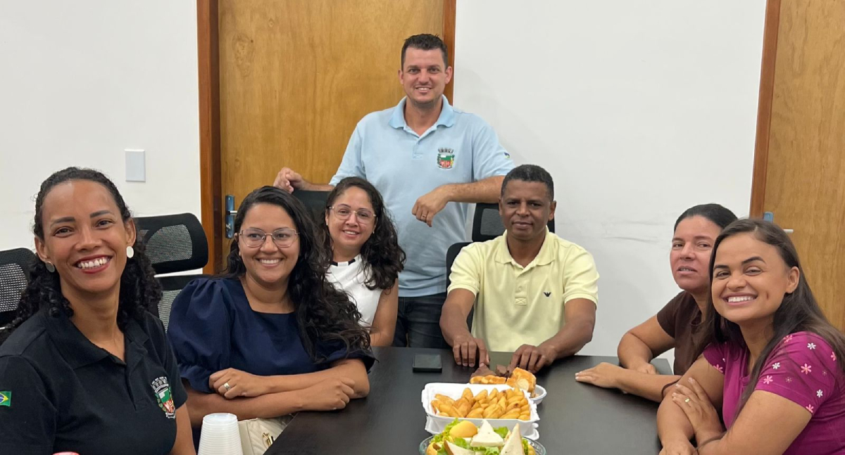 Dra. Taíssa Sousa fiscaliza entrega de quadra em Campo Novo de Rondônia
