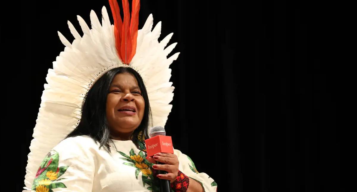 Ministra Sônia Guajajara recebe alta médica após cinco dias de internação