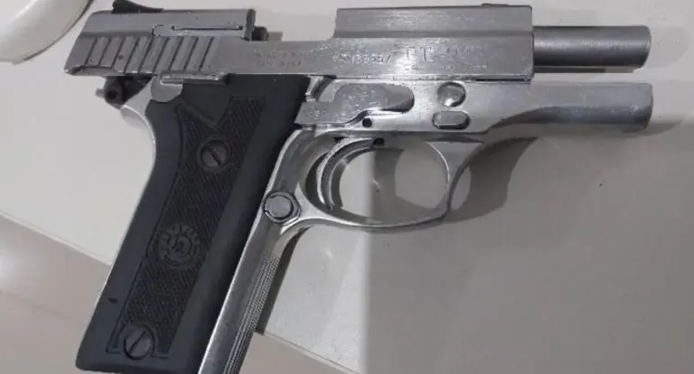 Homem é preso por porte ilegal de arma de fogo durante abordagem na BR-429