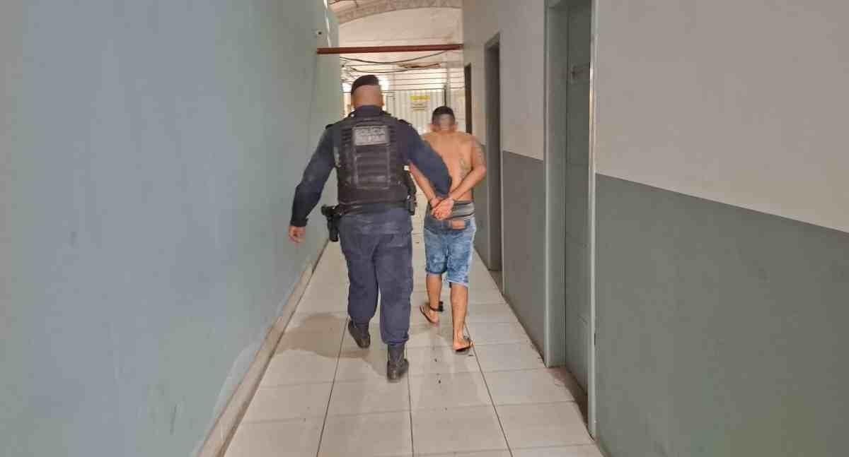 Apenado é preso e adolescente de 14 anos é apreendido com drogas em escola de Porto Velho