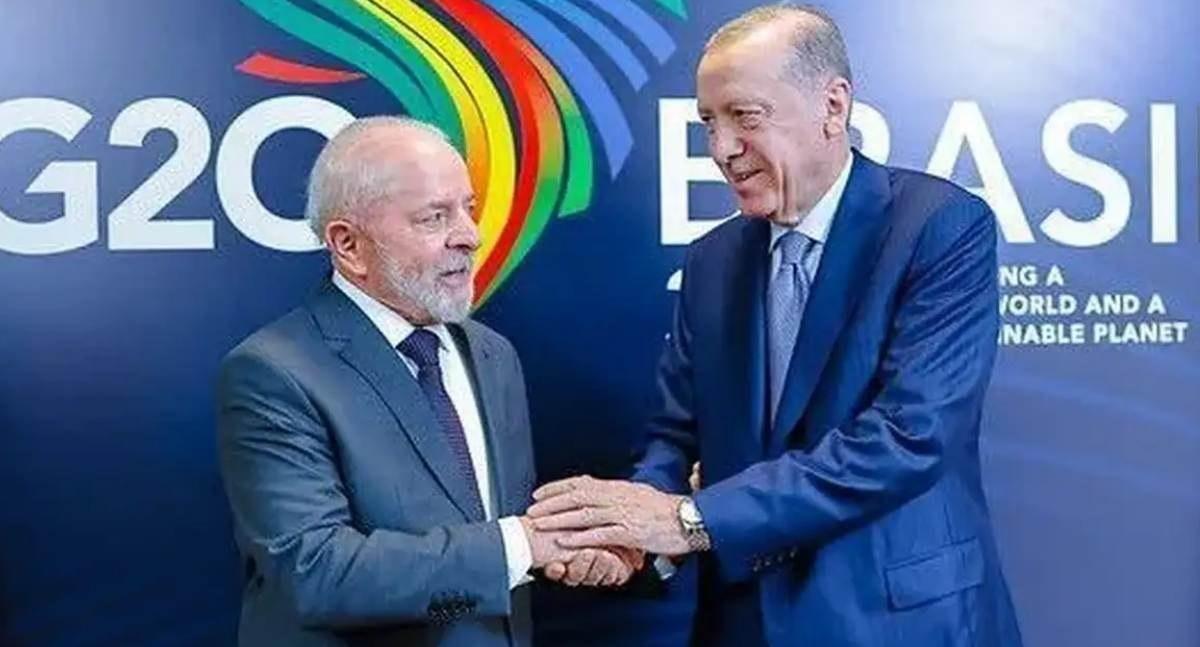 Lula e presidente da Turquia acertam criação de Conselho Estratégico e ampliação de parcerias em defesa no decorrer de ligação telefônica