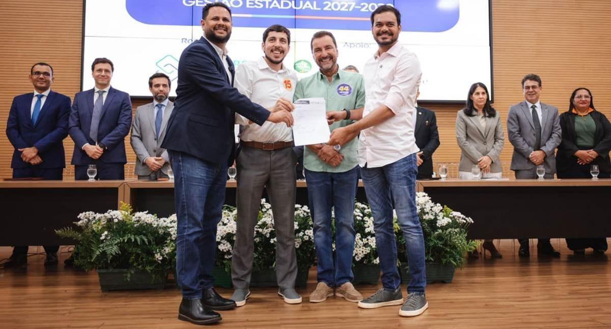 Pedro Abib assina 'Pacto pela Educação' e apresenta propostas para a rede de ensino