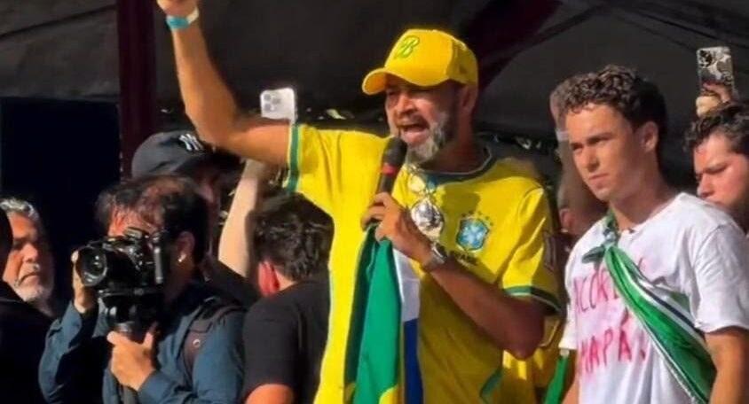 Bruno Scheid cobra impeachment de Moraes em ato no Amapá