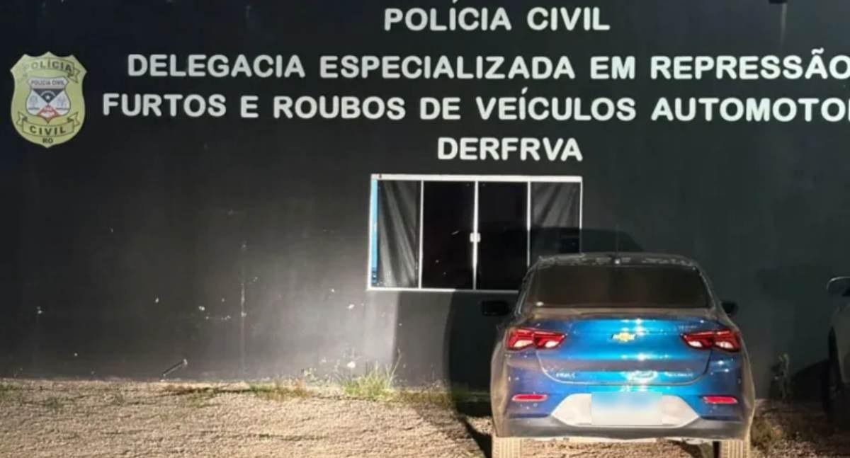 Carro furtado ou roubado que saiu de Manaus com destino a Porto Velho é apreendido pela Polícia Civil em balsa
