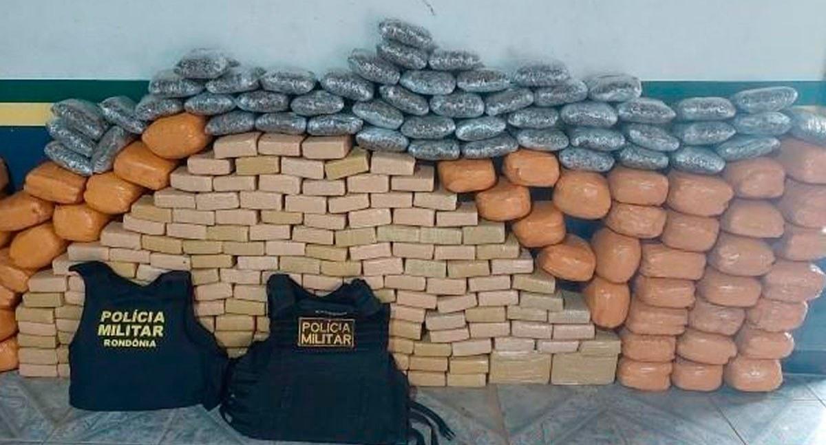 Polícias apreendem aproximadamente 245 kg de maconha na BR-429, em Rondônia