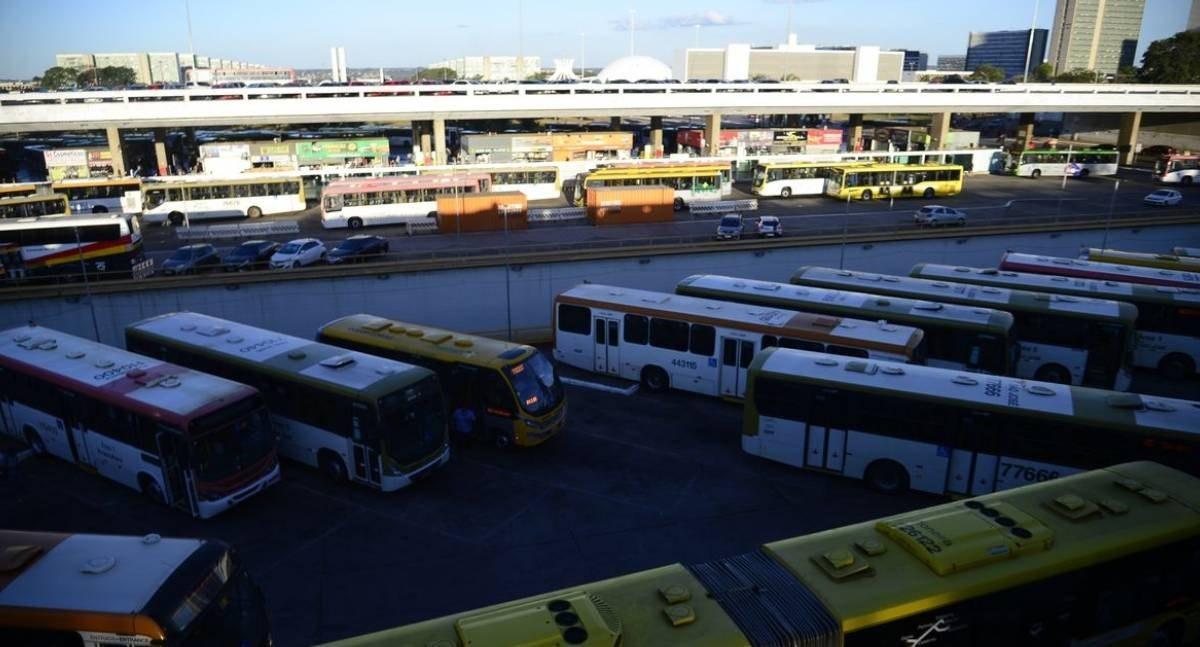 Presidente do TSE cobra dos TREs garantia de transporte público gratuito nas eleições