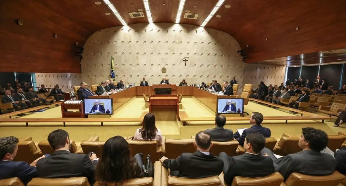 Zanin afirma que não dá para investigar Moraes sem julgar atos de Mendonça
