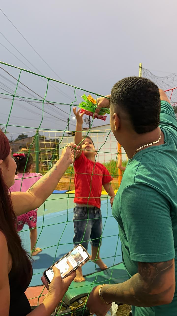 Ação social promovida por Juarez reúne crianças em programação especial pelo Dia das Crianças