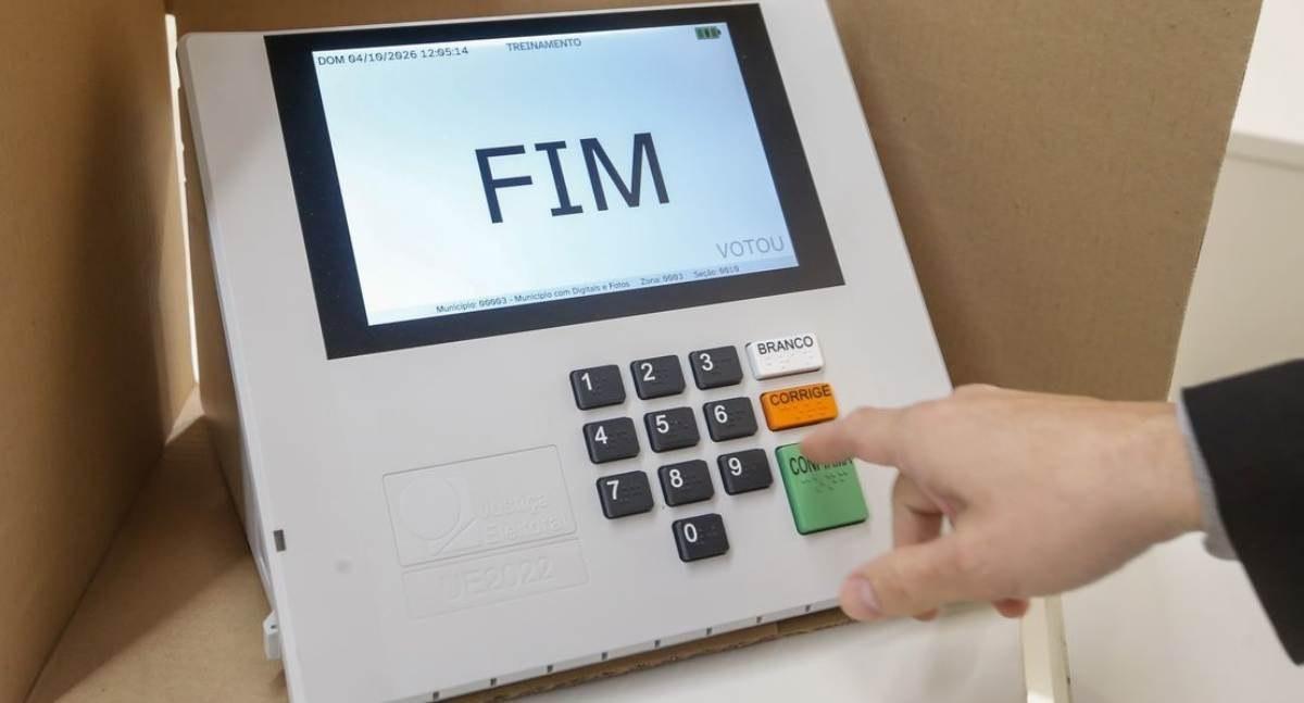 Ministro Luiz Fux dá prazo para AGU se manifestar sobre pedidos de retomada das apostas online